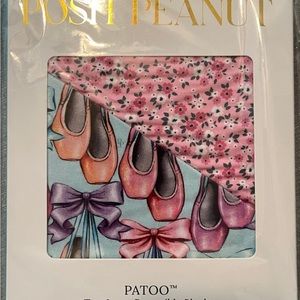 NIB Posh Peanut Irina patoo